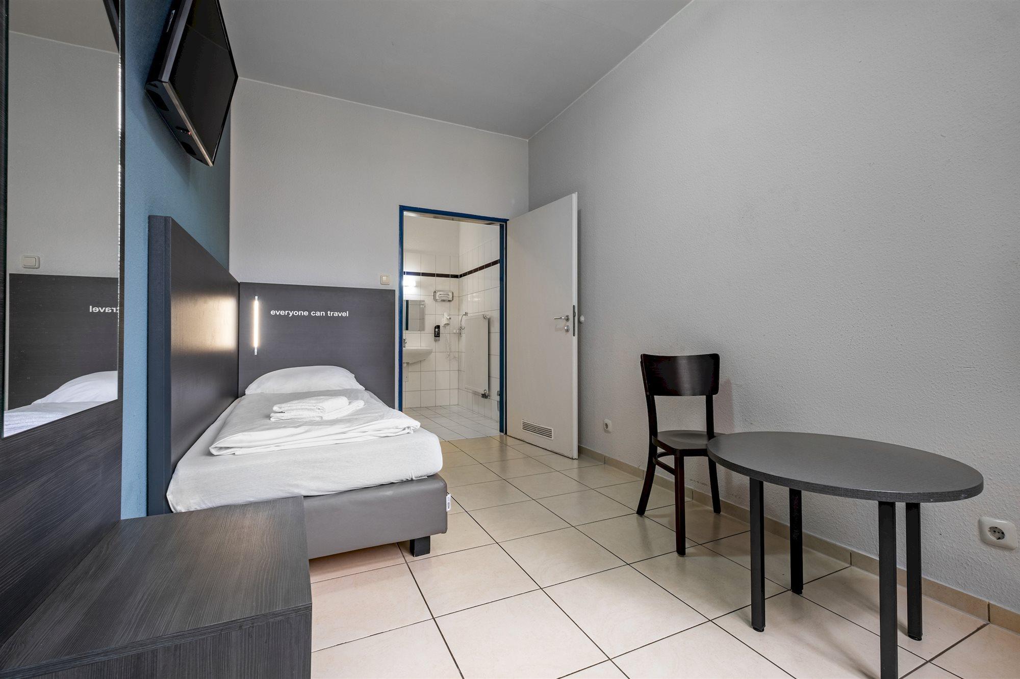 A&O Muenchen Hauptbahnhof Hotel Exterior photo