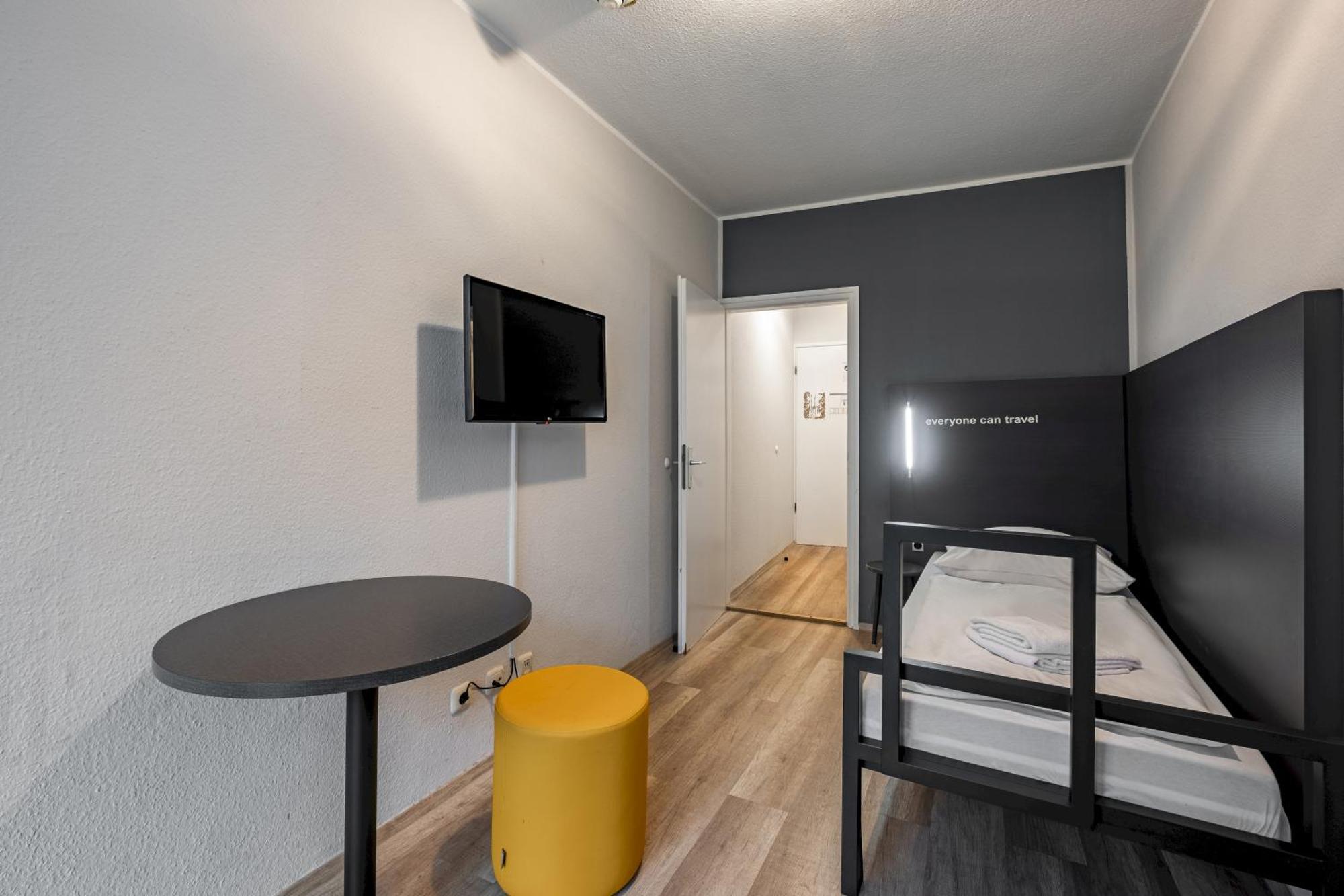 A&O Muenchen Hauptbahnhof Hotel Room photo