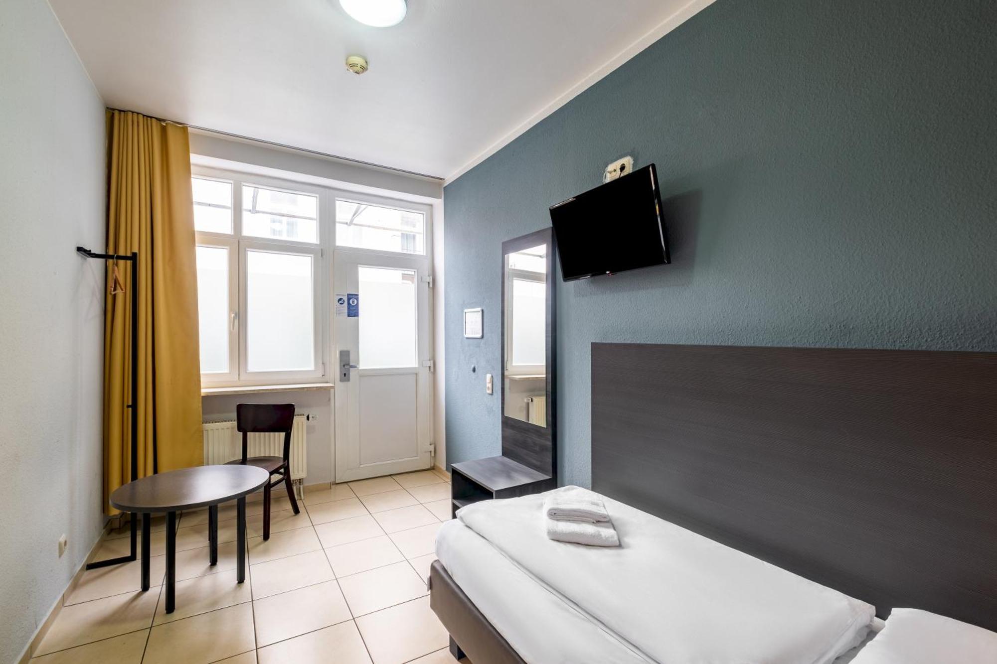 A&O Muenchen Hauptbahnhof Hotel Room photo