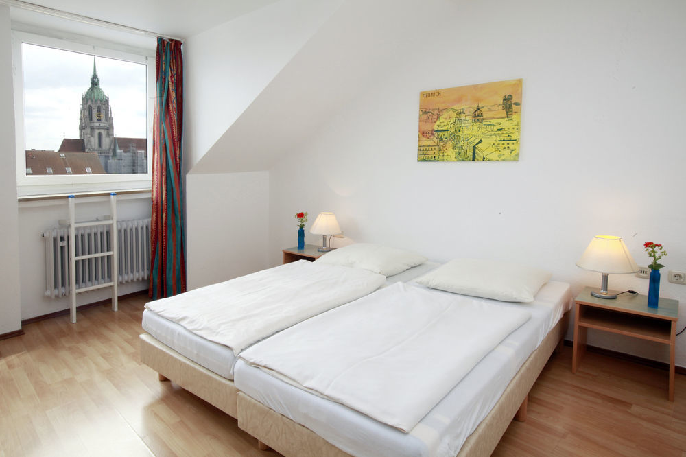 A&O Muenchen Hauptbahnhof Hotel Exterior photo
